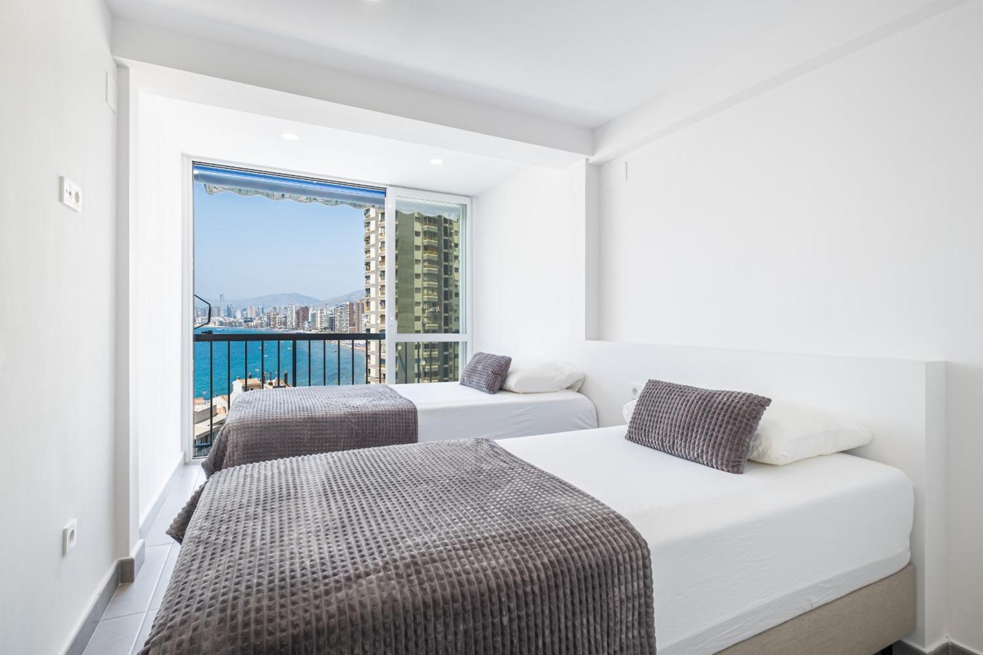 Halcon Deluxe 7-B Apartment Levante Beach Бенидорм Екстериор снимка